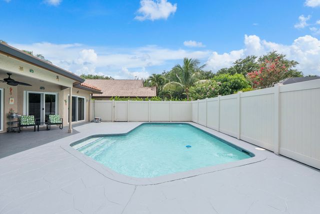5911 NW 60th Avenue, Parkland, FL 33067