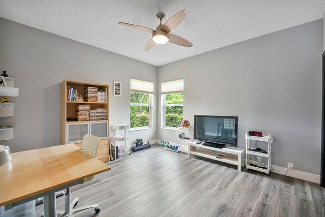 5911 NW 60th Avenue, Parkland, FL 33067