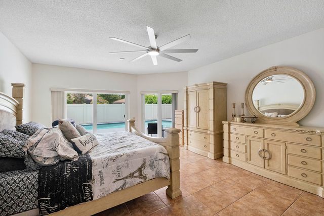 5911 NW 60th Avenue, Parkland, FL 33067