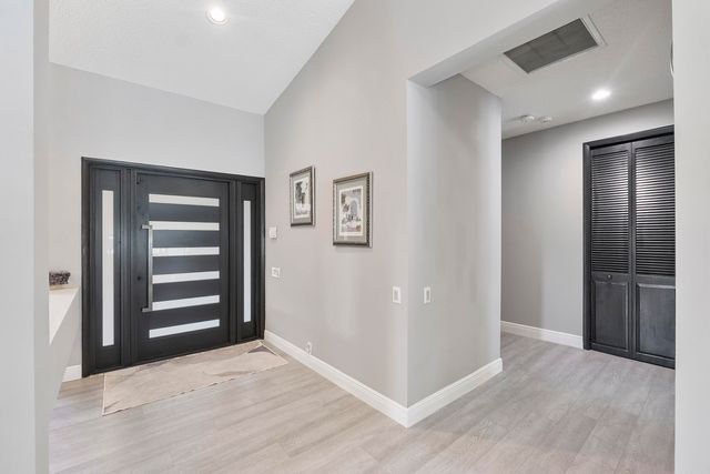5911 NW 60th Avenue, Parkland, FL 33067