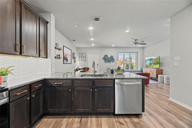 8001 Scanlan Trail, Missouri City, TX 77459