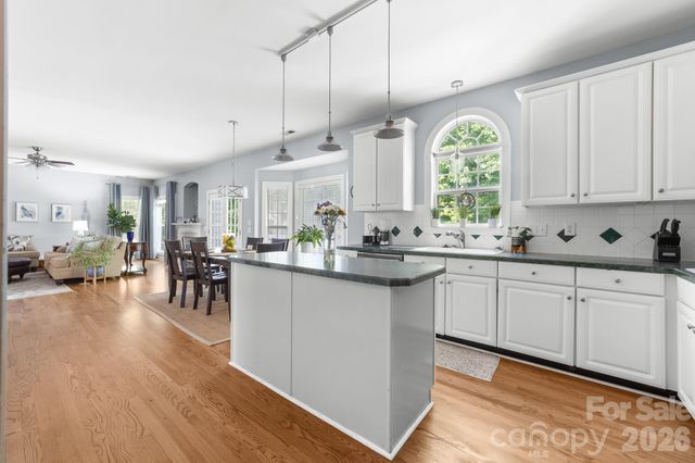 8812 Kingston Forest Drive, Charlotte, NC 28277