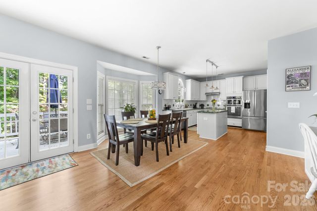 8812 Kingston Forest Drive, Charlotte, NC 28277