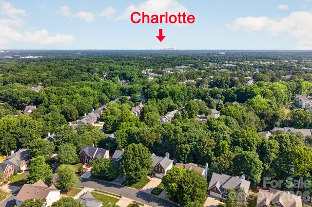 8812 Kingston Forest Drive, Charlotte, NC 28277