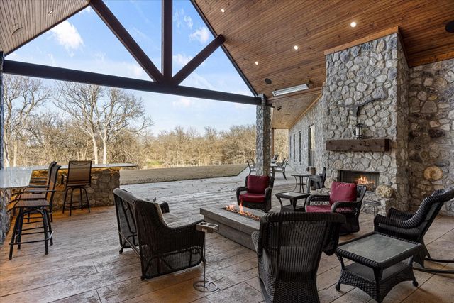 4101 W Highway 114, Paradise, TX 76073