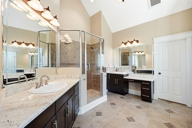 122 Sun Chase Court, Johnson City, TN 37615