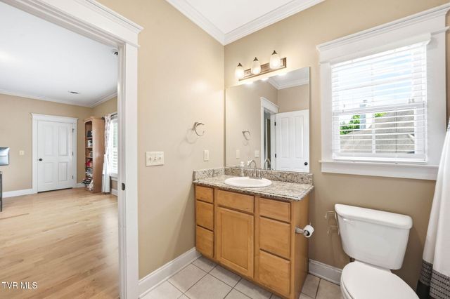122 Sun Chase Court, Johnson City, TN 37615