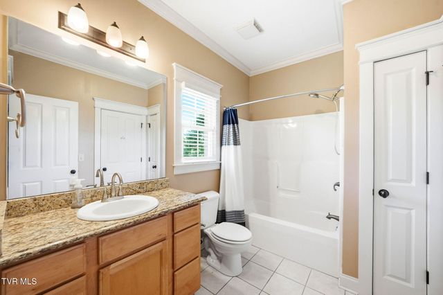 122 Sun Chase Court, Johnson City, TN 37615