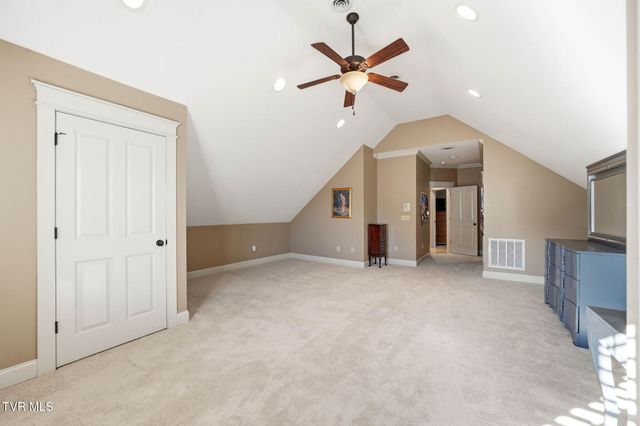 122 Sun Chase Court, Johnson City, TN 37615