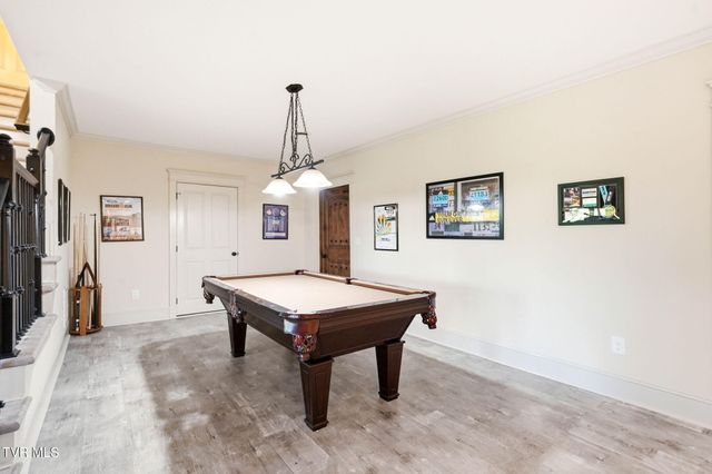 122 Sun Chase Court, Johnson City, TN 37615