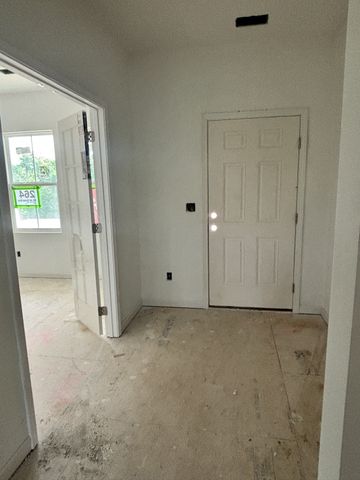 482 Jet Stream Dr, La Vergne, TN 37086