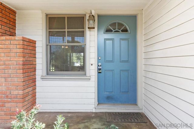 1890 Calmin, Fallbrook, CA 92028