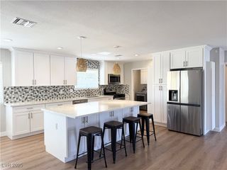 6745 Eldora Avenue, Las Vegas, NV 89146