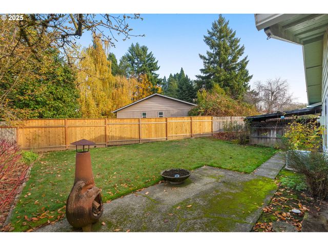 19055 Sw BUTTERNUT St, Beaverton, OR 97078