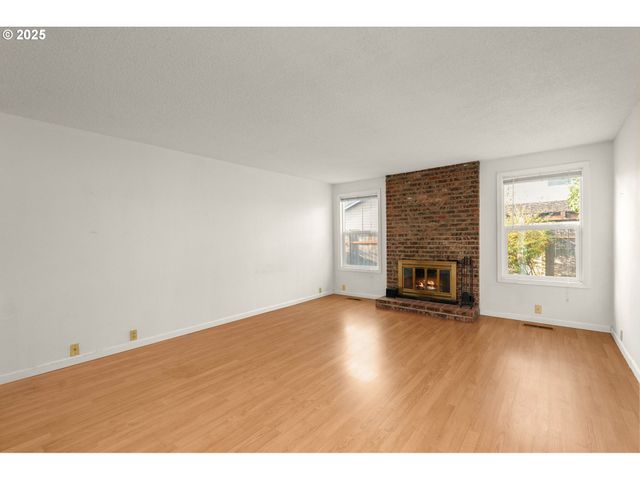 19055 Sw BUTTERNUT St, Beaverton, OR 97078