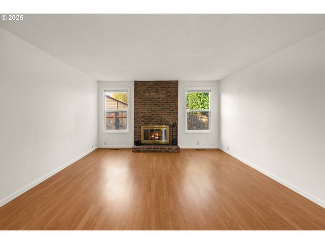 19055 Sw BUTTERNUT St, Beaverton, OR 97078