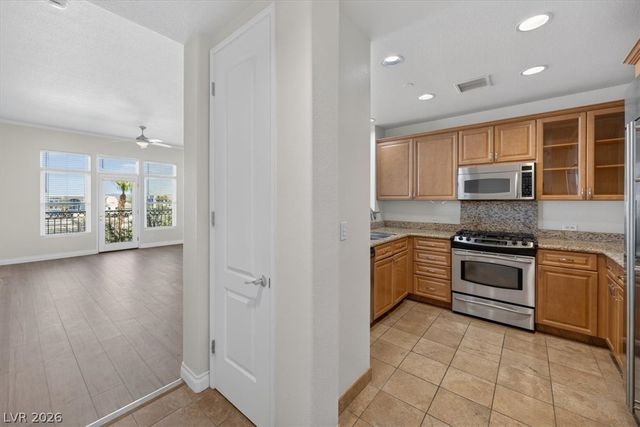 2220 Village Walk Drive 3221, Henderson, NV 89052