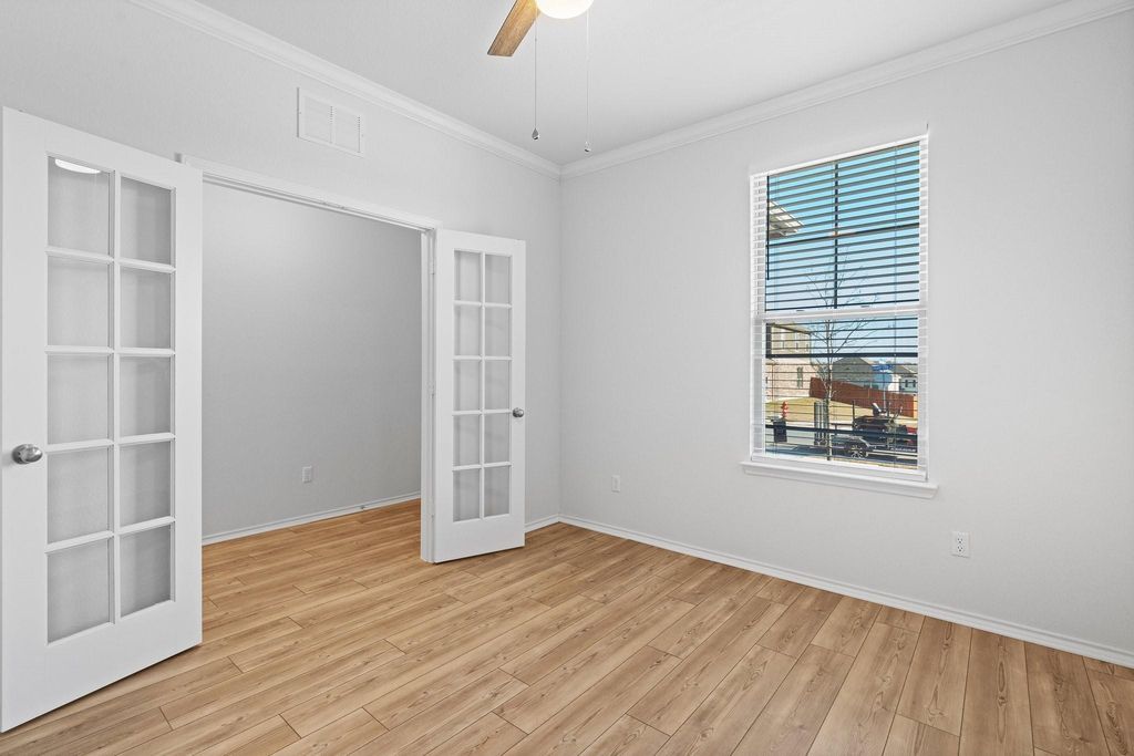 408 Grace Lilly DR, Buda, TX 78610