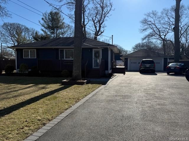 22 Laurel Lane, Shirley, NY 11967