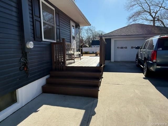 22 Laurel Lane, Shirley, NY 11967