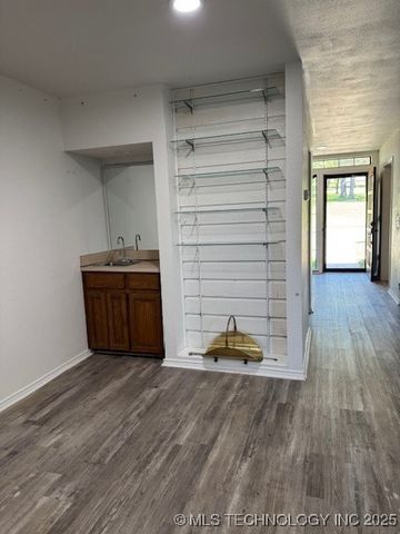 4 Lakeview, Burneyville, OK 73430