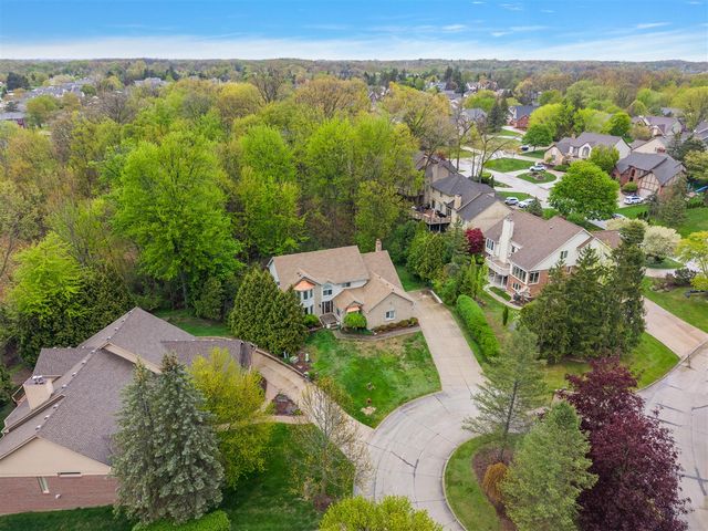 30521 Knighton Drive, Farmington, MI 48331
