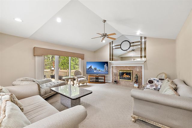 30521 Knighton Drive, Farmington, MI 48331