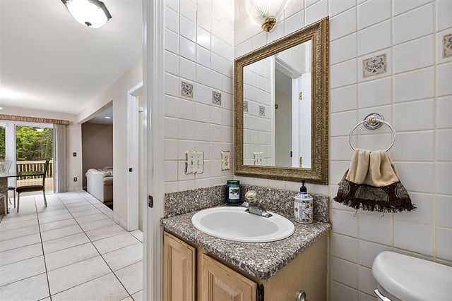 30521 Knighton Drive, Farmington, MI 48331