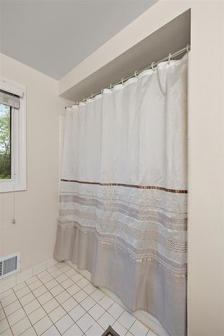 30521 Knighton Drive, Farmington, MI 48331