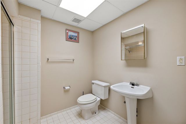 30521 Knighton Drive, Farmington, MI 48331