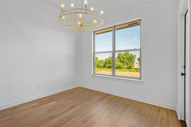 4322 Mesa Dr, Elgin, OK 73538