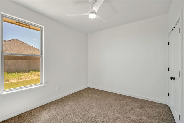 4322 Mesa Dr, Elgin, OK 73538