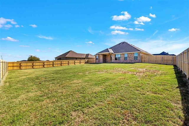 4322 Mesa Dr, Elgin, OK 73538