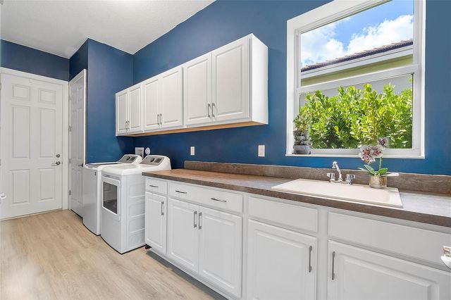 8674 SW Flutto Way, Port St. Lucie, FL 34987