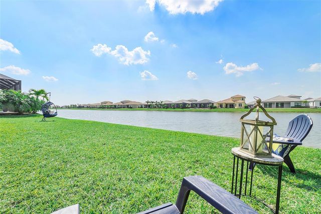 8674 SW Flutto Way, Port St. Lucie, FL 34987