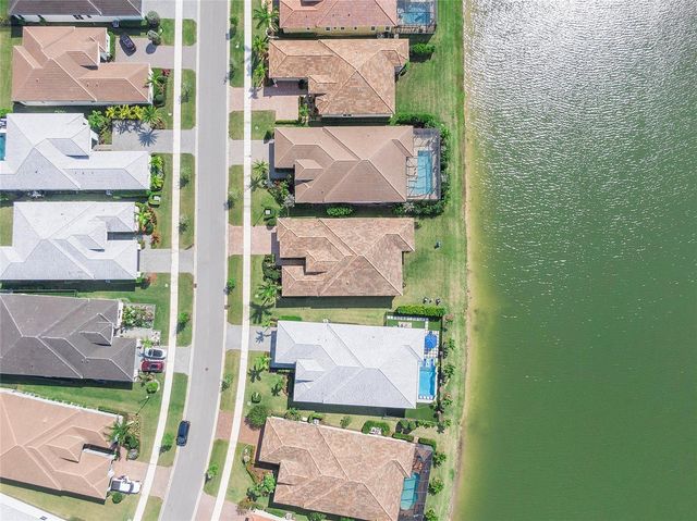 8674 SW Flutto Way, Port St. Lucie, FL 34987