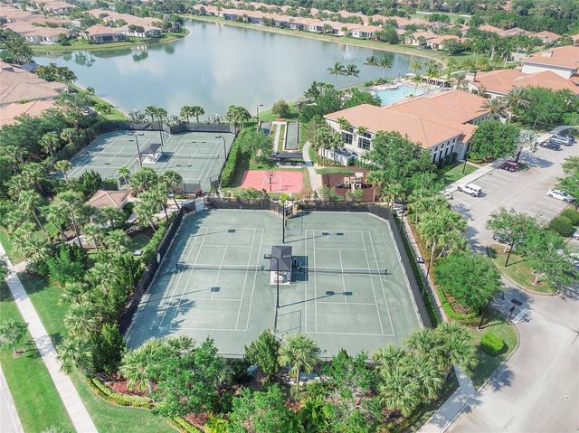 8674 SW Flutto Way, Port St. Lucie, FL 34987