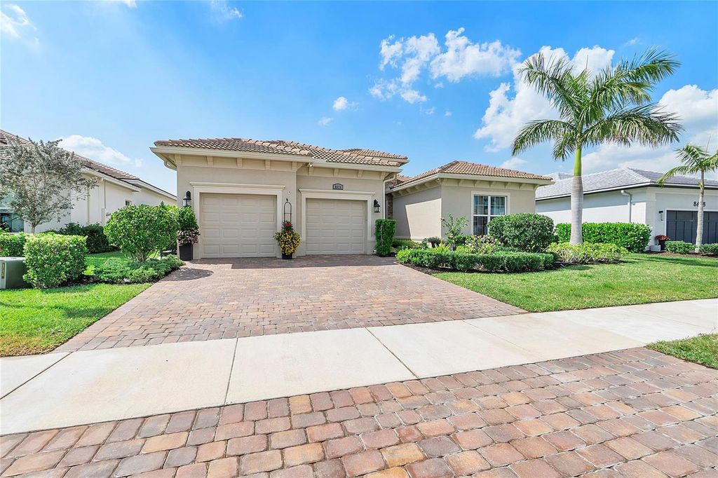 8674 SW Flutto Way, Port St. Lucie, FL 34987