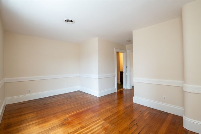 99 Washington St 33, Salem, MA 01970