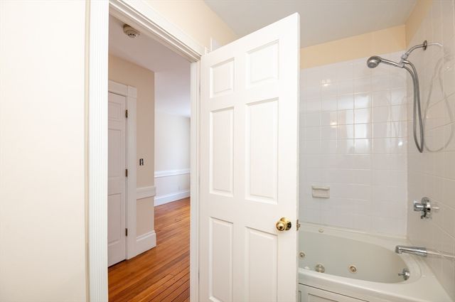 99 Washington St 33, Salem, MA 01970