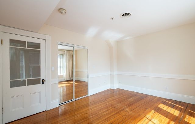 99 Washington St 33, Salem, MA 01970