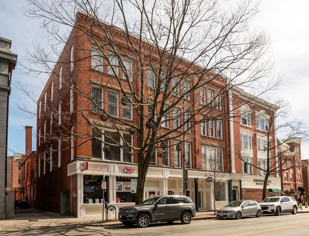 99 Washington St 33, Salem, MA 01970