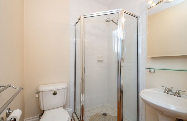 99 Washington St 33, Salem, MA 01970