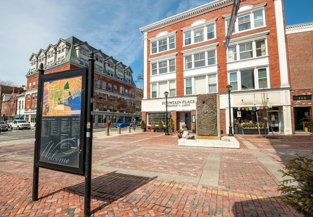 99 Washington St 33, Salem, MA 01970