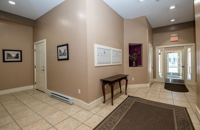 99 Washington St 33, Salem, MA 01970