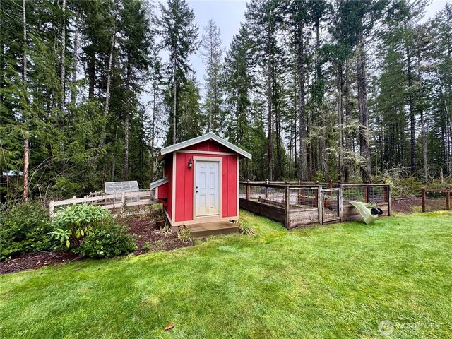 18349 NW Stavis Bay Road, Seabeck, WA 98380