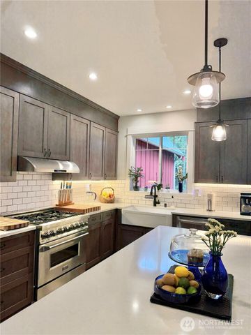 18349 NW Stavis Bay Road, Seabeck, WA 98380