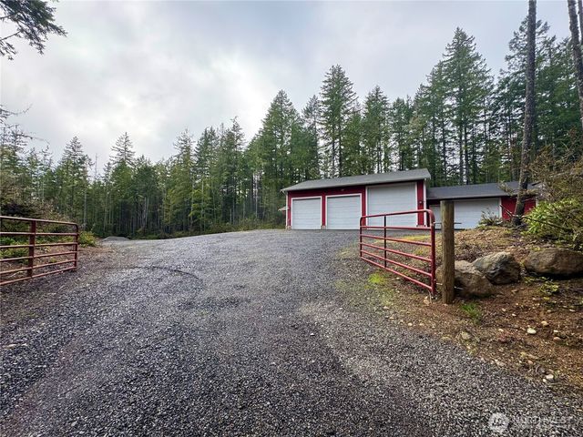 18349 NW Stavis Bay Road, Seabeck, WA 98380