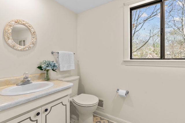 213 Fells Pond Road, Mashpee, MA 02649