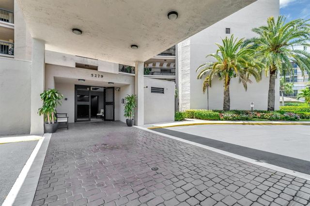 5279 S Fountains Dr S 304, Lake Worth, FL 33467